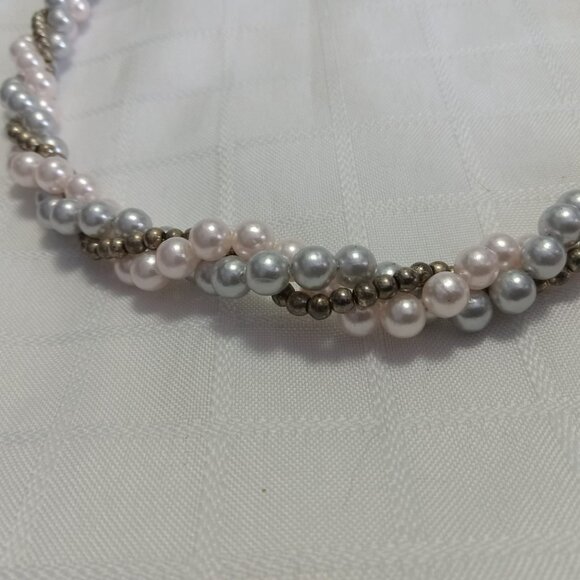 VINTAGE 1940's FAUX PEARL NECKLACE CHOKER WITH TWISTED STRANDS - Picture 2 of 3